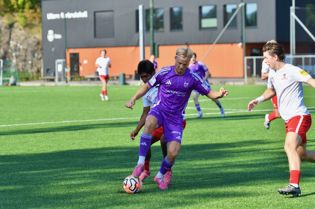 Lasse med sitt 25 mål for sesongen (Foto: KB Sportsmedia)