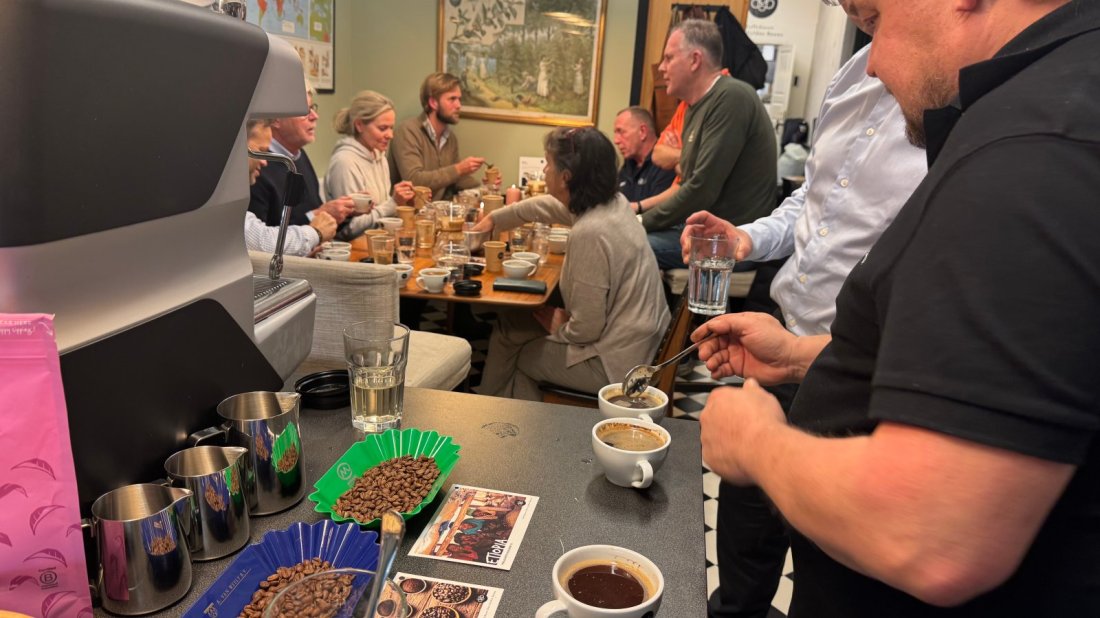 Bærum B2B: I november i fjor var Bærums partnernettverk på besøk - med kyndig og grundig opplæring av kaffemester Jørgen Lindvik