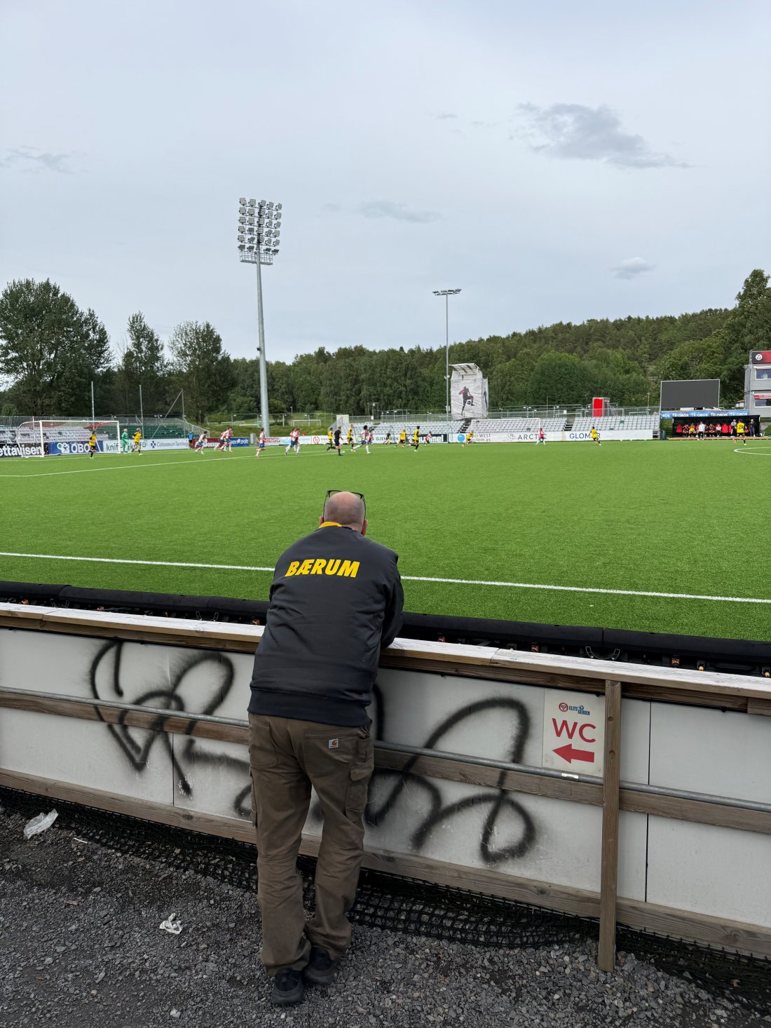 Trofast: Ståle Lundemo var selvsagt på plass da Bærum sikret ny trepoenger.