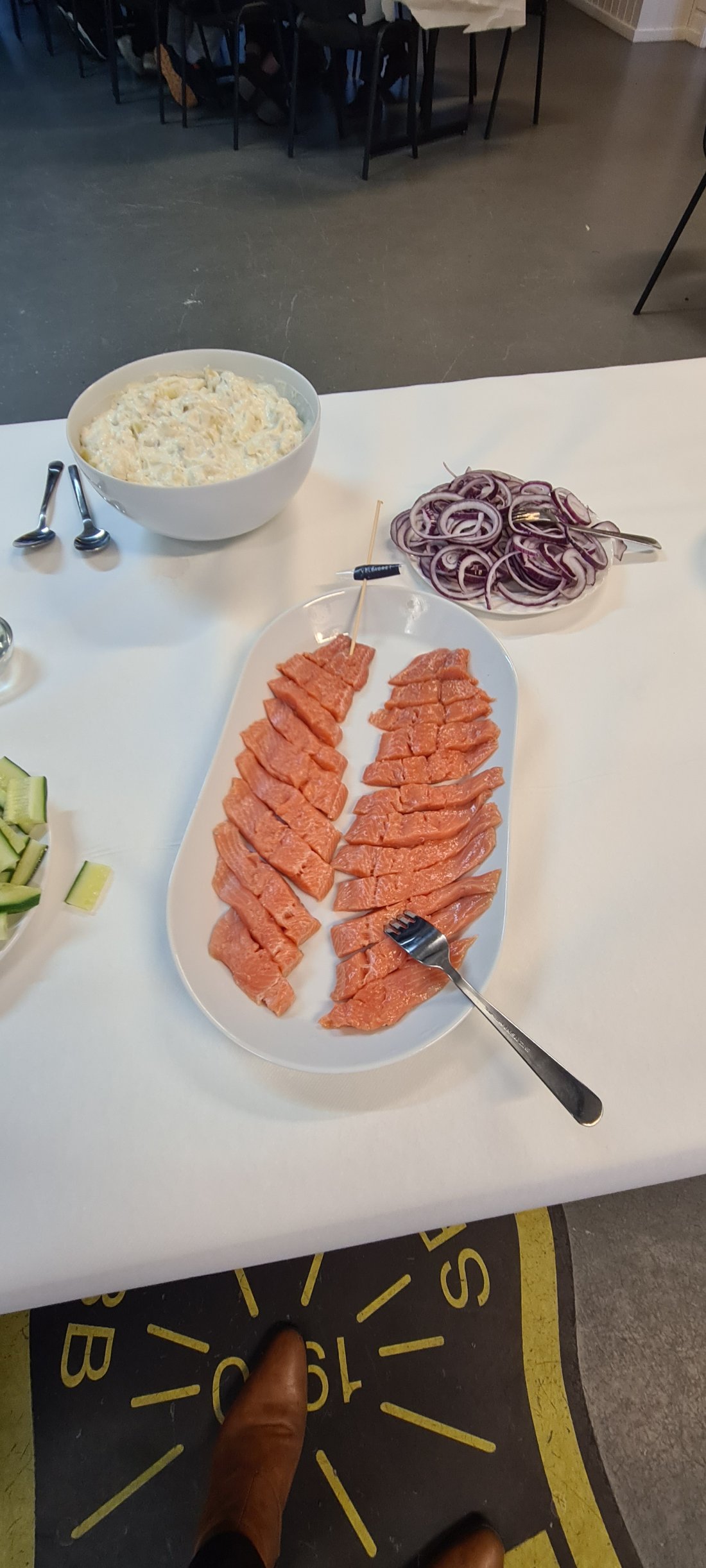 Valdresfisk: Årets rakfisk sørget for at skribenten måtte finne seg et annet soverom